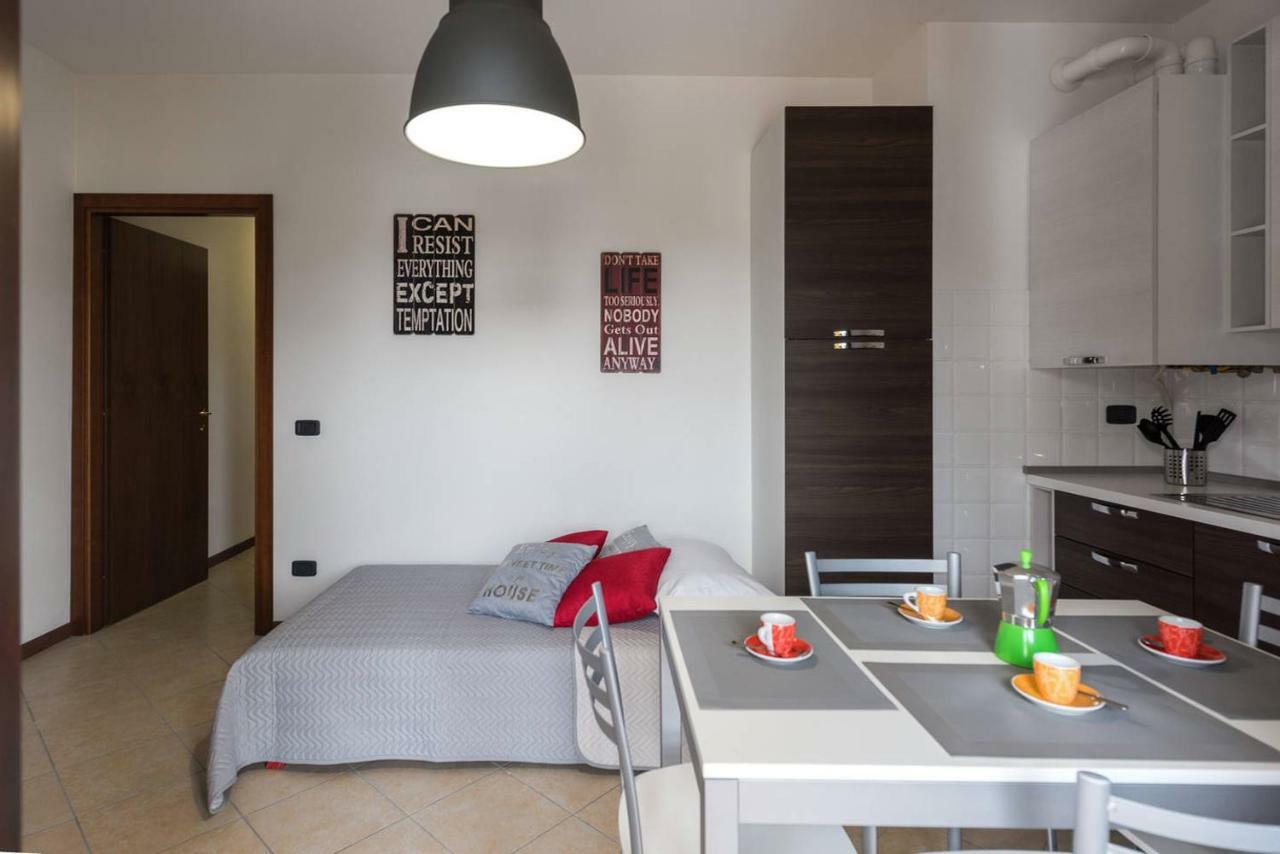 Ortaglia A2 Apartment Torri Del Benaco Exterior photo