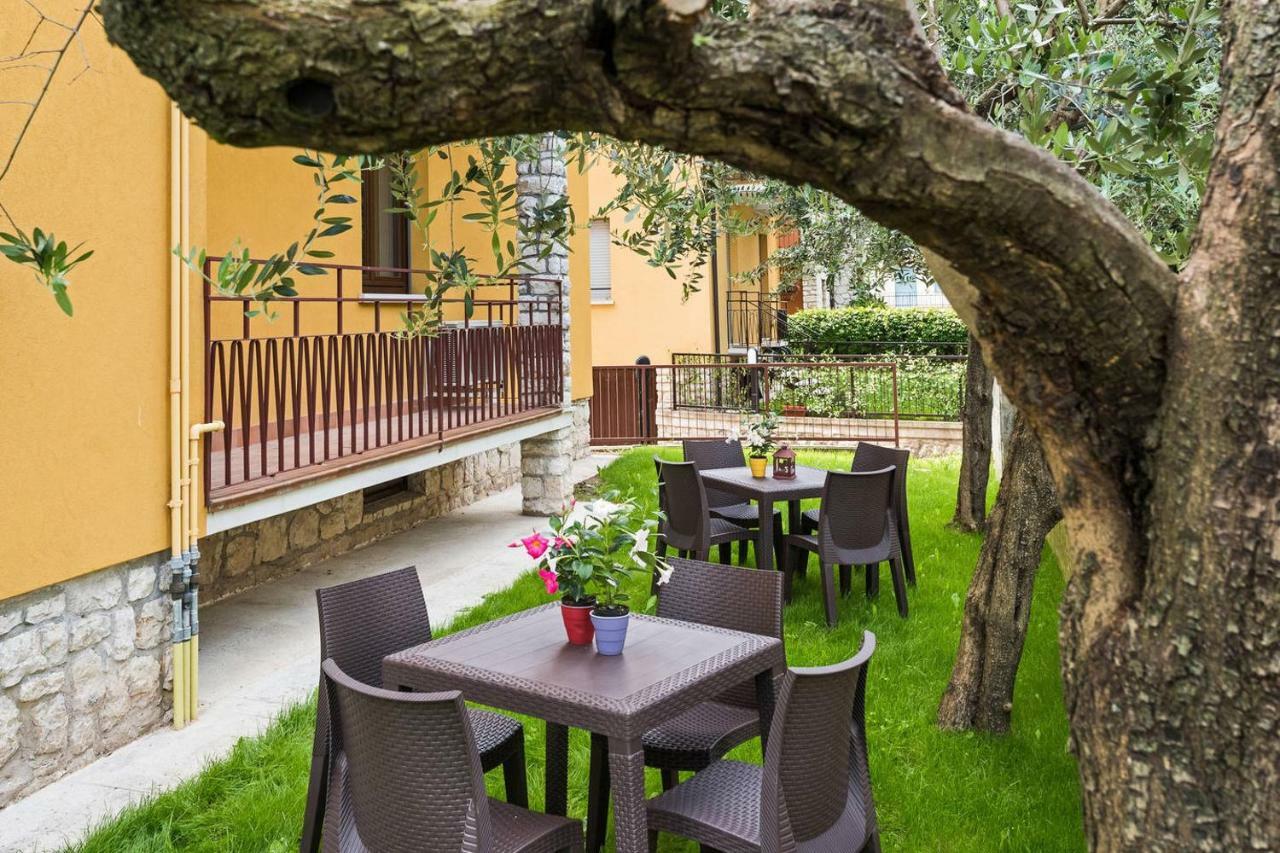 Ortaglia A2 Apartment Torri Del Benaco Exterior photo
